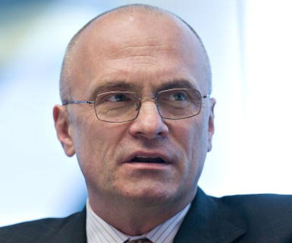 Women's Groups Fight Puzder Nomination Over Abuse Allegations