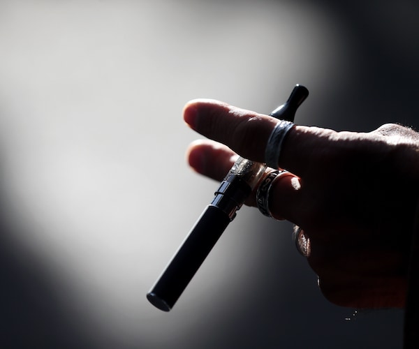 E-Cigarette Packages Draw Warning From US Officials Over Marketing