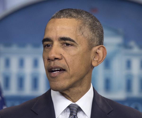 Obama: Scrutinize Trump's Record — 'This Is Not Entertainment'