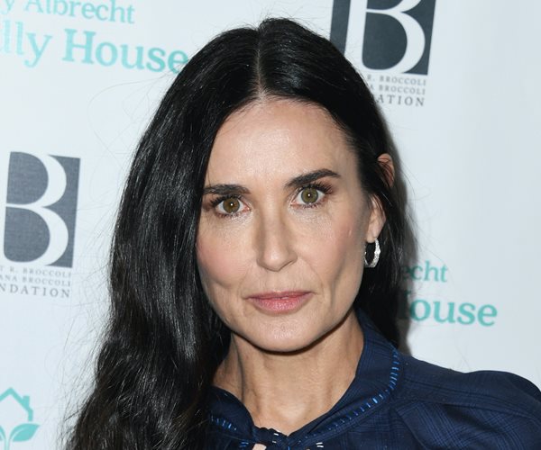 Demi Moore's Daughters Open Up About Her Relapse | Newsmax.com