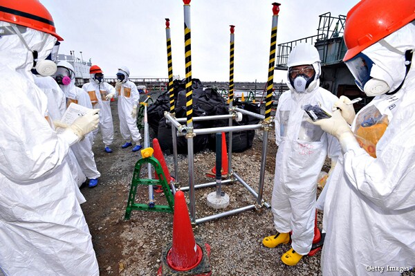 Fukushima Nuclear Plant Workers Reportedly Exposed to Radiation