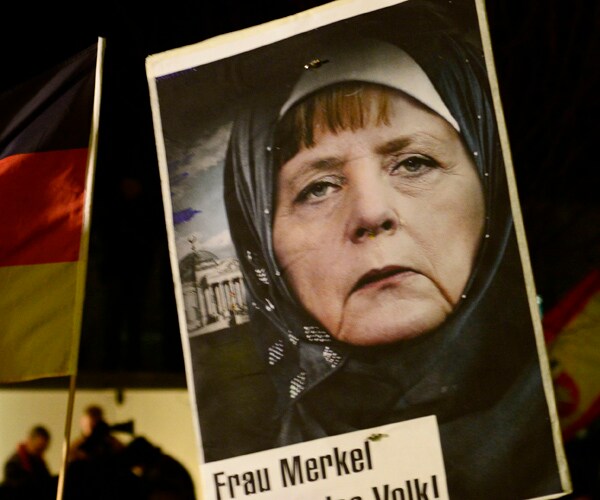 Angela Merkel Wants German Ban on Full-Face Veils