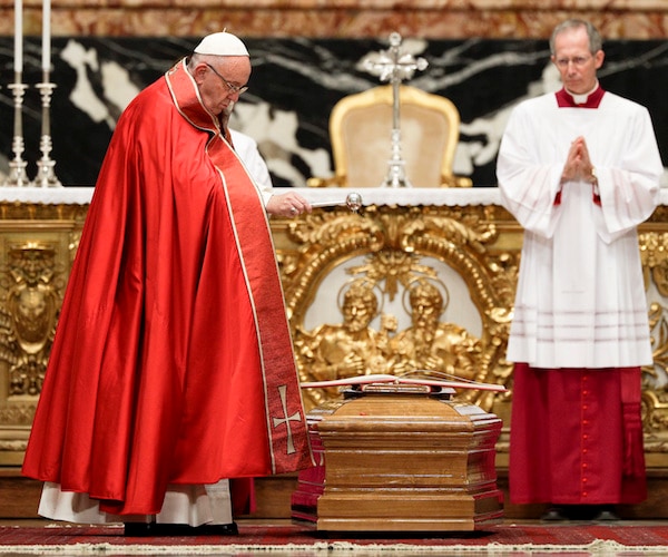 Pope Francis Prays for Bernard Law During Funeral Rites