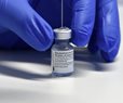 Researchers Urge Delaying 2nd Pfizer Vaccine Dose as 1st Highly Effective