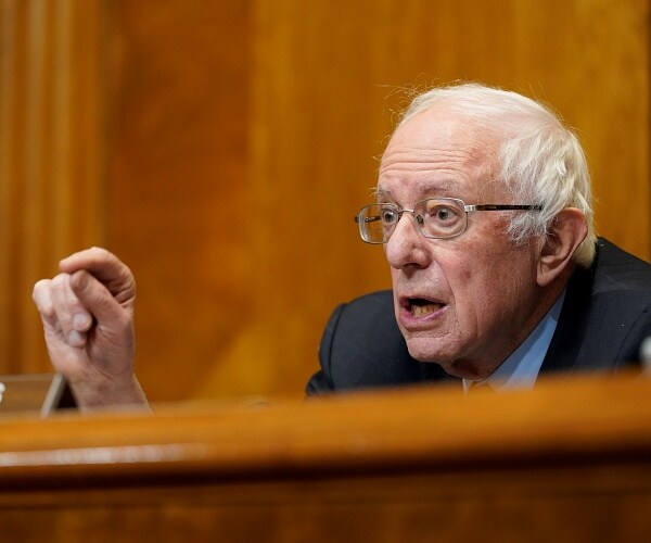 bernie sanders speaks in hearing