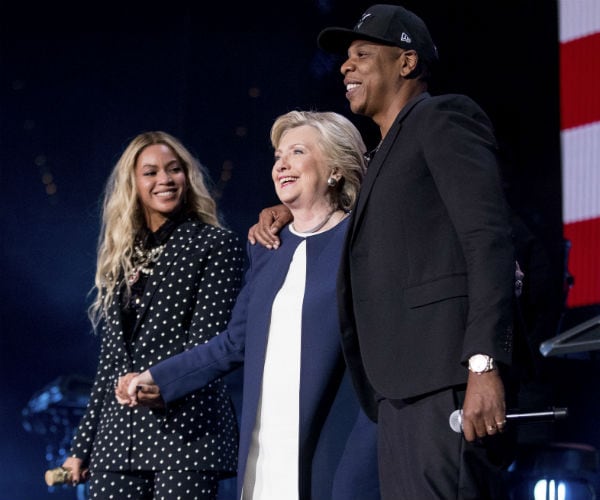 Beyonce and Jay Z Perform for Clinton in Effort to Boost Ohio Turnout