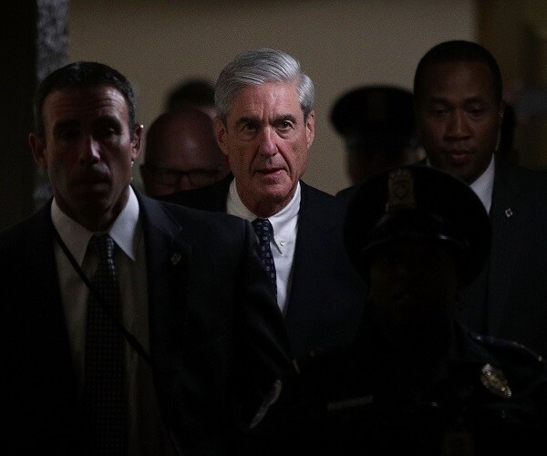 Mueller Probe Not Going Away Over Trump Email Acquisition