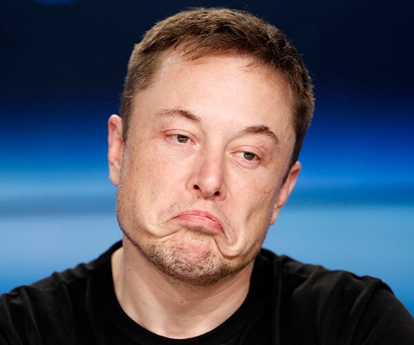 Elon Musk Makes Facebook Pages Vanish for Tesla, SpaceX