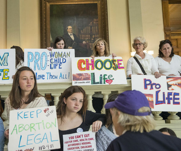 Georgia Lawmakers Approve 'Heartbeat' Abortion Ban