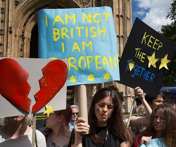 YouGov Poll: 75 Percent of Young Britons Voted to Remain in EU