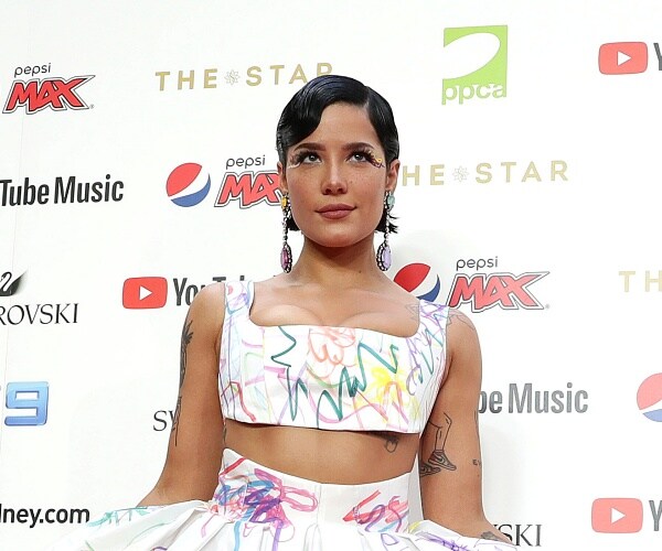 Halsey Reveals Birth of First Child | Newsmax.com