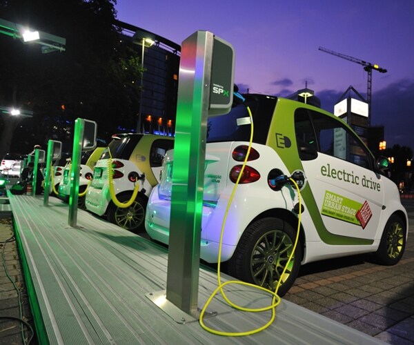 Electric Car Chargers Will Determine America's Green Future