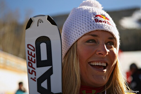 Lindsey Vonn Hits Ski Slopes Again After Championships Accident