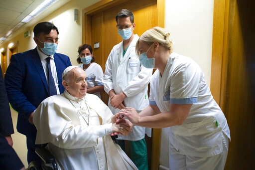 Pope to Spend a Few More Days in Rome Hospital After Surgery