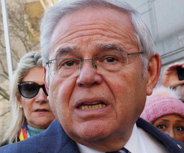 Menendez Won't Delay May Trial With Appeal of Judge's Ruling | Newsmax.com