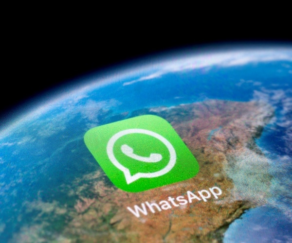 Migrants Using WhatsApp to Hide From ICE