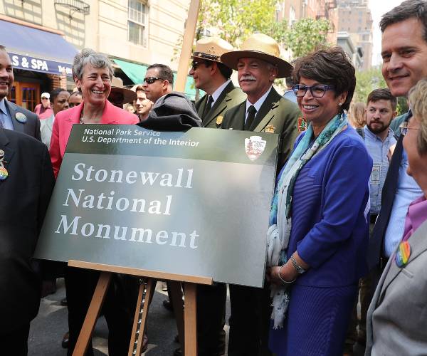 Park Service Yanks Trans Reference From Stonewall Site