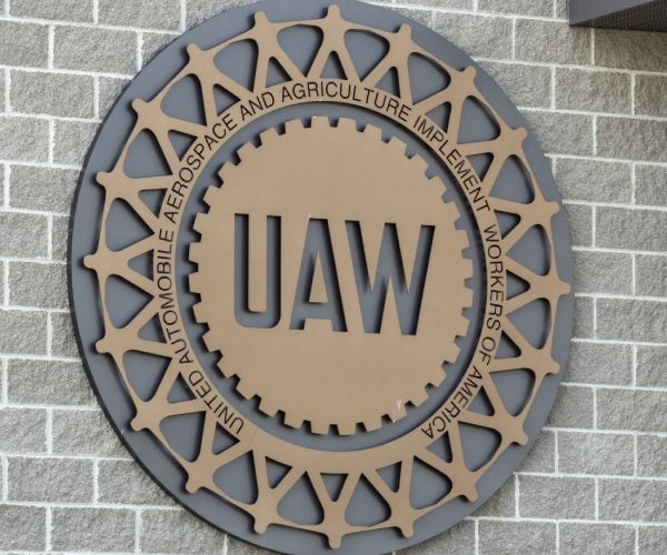 UAW Offers Conditional Support for Trump Tariffs