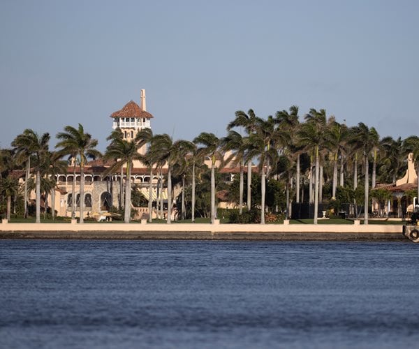 Trump Hosting Private Dinner for GOP Sens at Mar-a-Lago