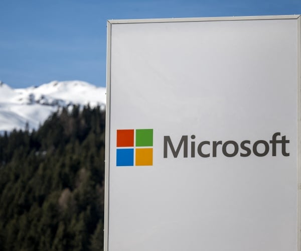 Report: Microsoft Execs Have Ties to Censorship Efforts