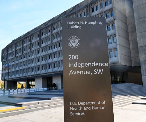 HHS Postpones Key CDC Vaccine Panel Meeting