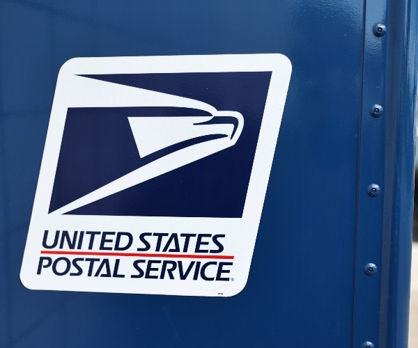 Trump: Postal Service Could Merge with Commerce Dept.