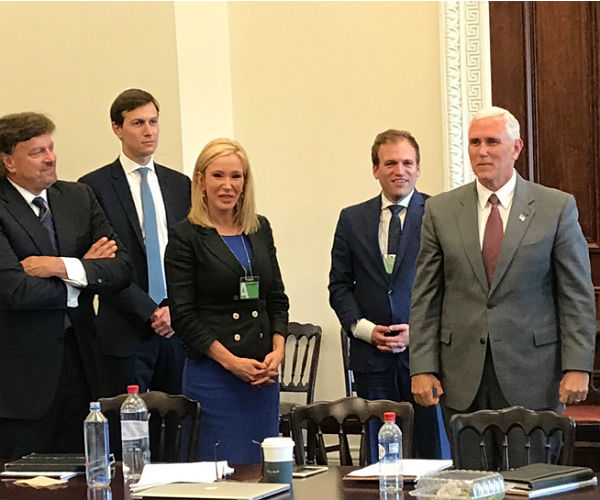 trump-prayer2.jpg trump-prayer2.jpg