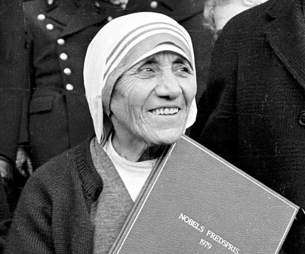 Teresa-NOBEL-GettyImages-477425559.jpg
