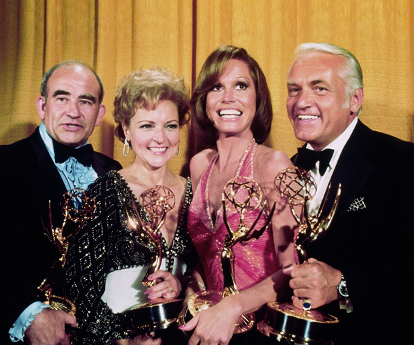 006_More-slideshow_Mary-Tyler-Moore-AP_650597091906.jpg